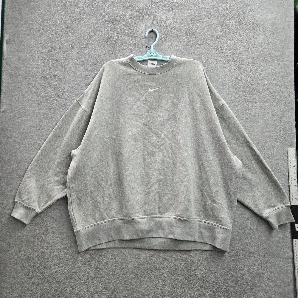 Nike Gray Crewneck Sweatshirt with Small Swoosh
